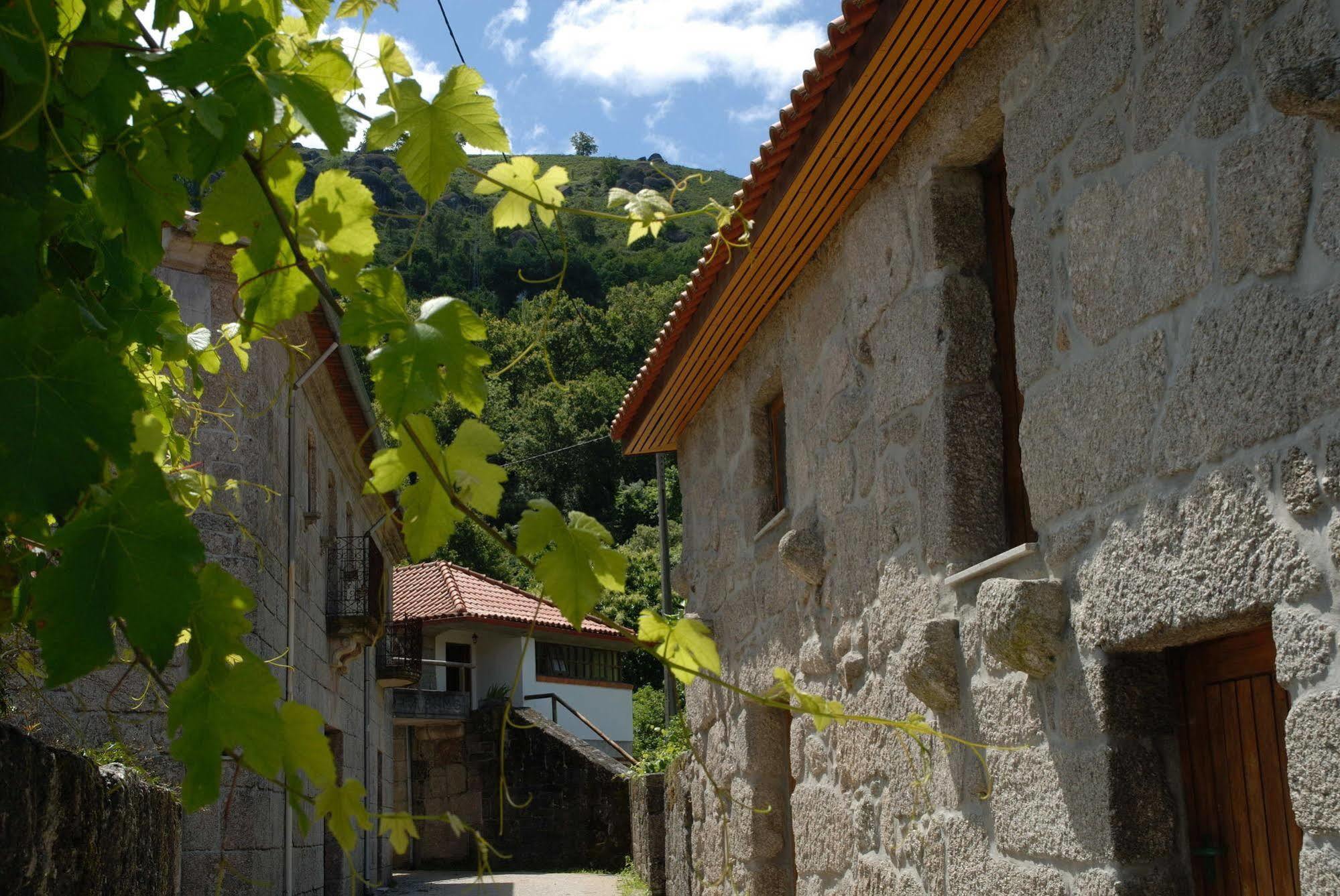 Aldeia Turistica De Louredo Pensionat Vieira do Minho Exteriör bild