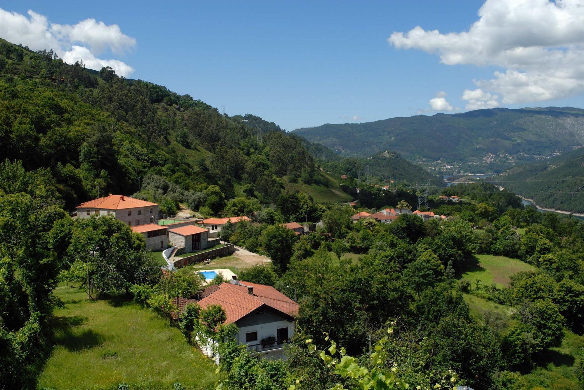 Aldeia Turistica De Louredo Pensionat Vieira do Minho Exteriör bild