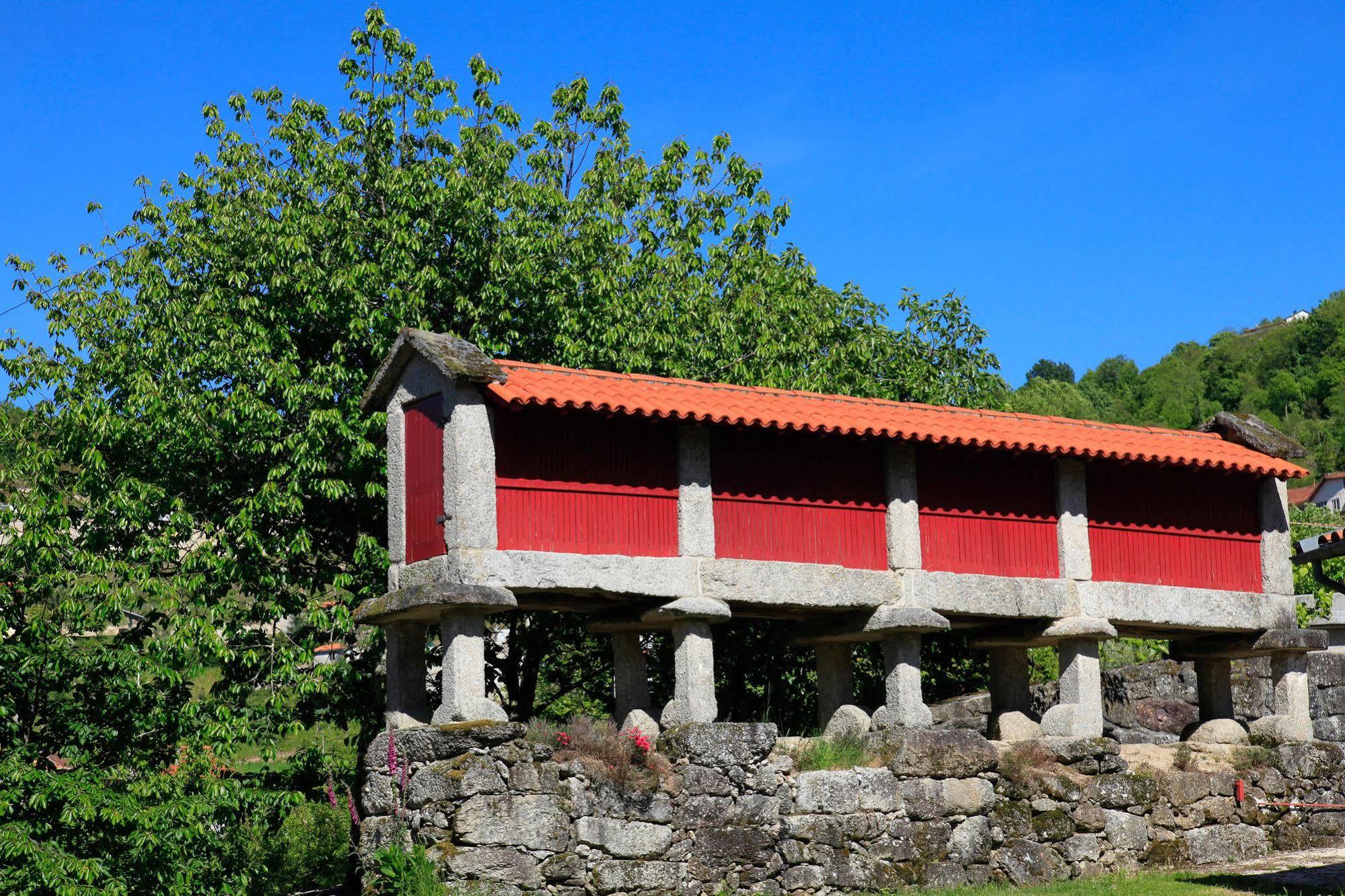 Aldeia Turistica De Louredo Pensionat Vieira do Minho Exteriör bild
